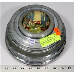 1940'S ALUMINUM MUSICAL JEWELLERY DISPLAY BOX