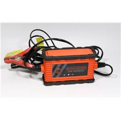 BLACK AND DECKER 2 AMP WATERPROOF BATTERY CHARGER