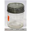 Image 1 : 1/2 PINT CROWN BRAND CANNING JAR