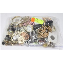 LARGE BAG OF VINTAGE JEWELLERY AND COINS