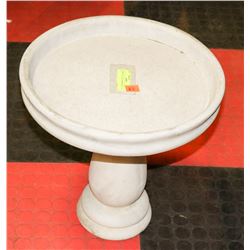 CONCRETE 2 PIECE BIRDBATH