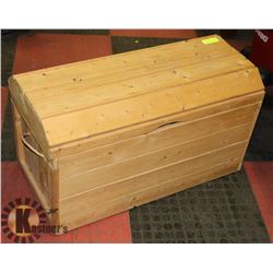 WOOD TRUNK WITH ROPE HANDLES 31" LONG X 18" TALL