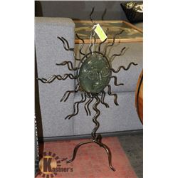 METAL AND GLASS SUN DECORATIVE GARDEN CANDLE