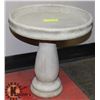 Image 1 : 2 PIECE CONCRETE BIRDBATH 14" X 14"