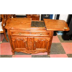 VINTAGE SIDEBOARD WITH GLASS