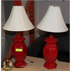 2 VINTAGE RED LAMPS WITH WHITE SHADES