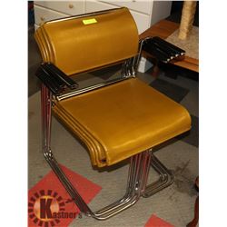 LOT OF 5 RETRO KITCHEN CHAIRS