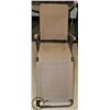 Image 1 : FOLDING LOUNGE BEACH CHAIR