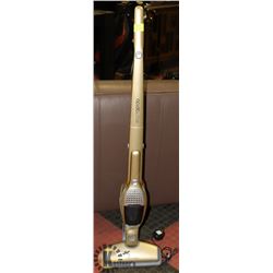 ELECTROLUX ERGORAPIDO 2 IN 1 RECHARGEABLE VACUUM