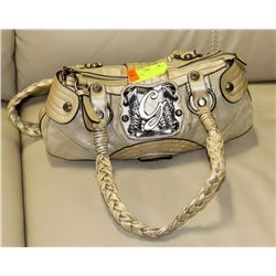 GUESS PURSE
