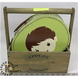 VINTAGE CHILD TRINKET BOX & WOOD APPLE BASKET.