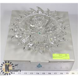 PARTYLITE CRYSTAL TRI-CANDLE HOLDER CENTER PIECE.