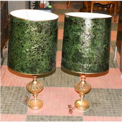 PAIR OF BROWN & GLASS TABLE LAMPS.