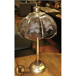 GLASS SHADE LIVING ROOM TABLE LAMP.