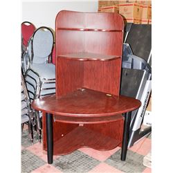 WOOD TONE CORNER DESK, 43"X43"X72".