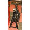 Image 1 : PAIR OF 3 TON JACK STANDS