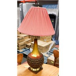 ORANGE BROWN TABLE LAMP.