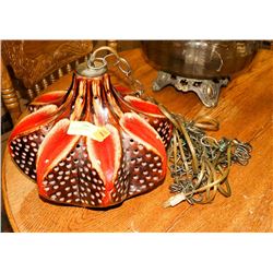 HANGING FLORAL DESIGN LAMP.