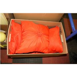 FILE BOX WITH 3 SHOWHOME ACCENT PILLOWS - 2 ARE