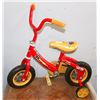 Image 1 : 95 MCQUEEN SMALL RED BIKE WITH TRAINING WHEELS.