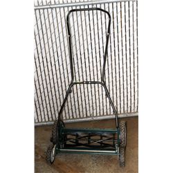 YARDWORKS 18" REEL PUSH LAWNMOWER