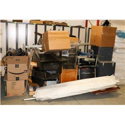2.5 PALLETS OF OFFICE FURNITURE / LOCKING WOOD