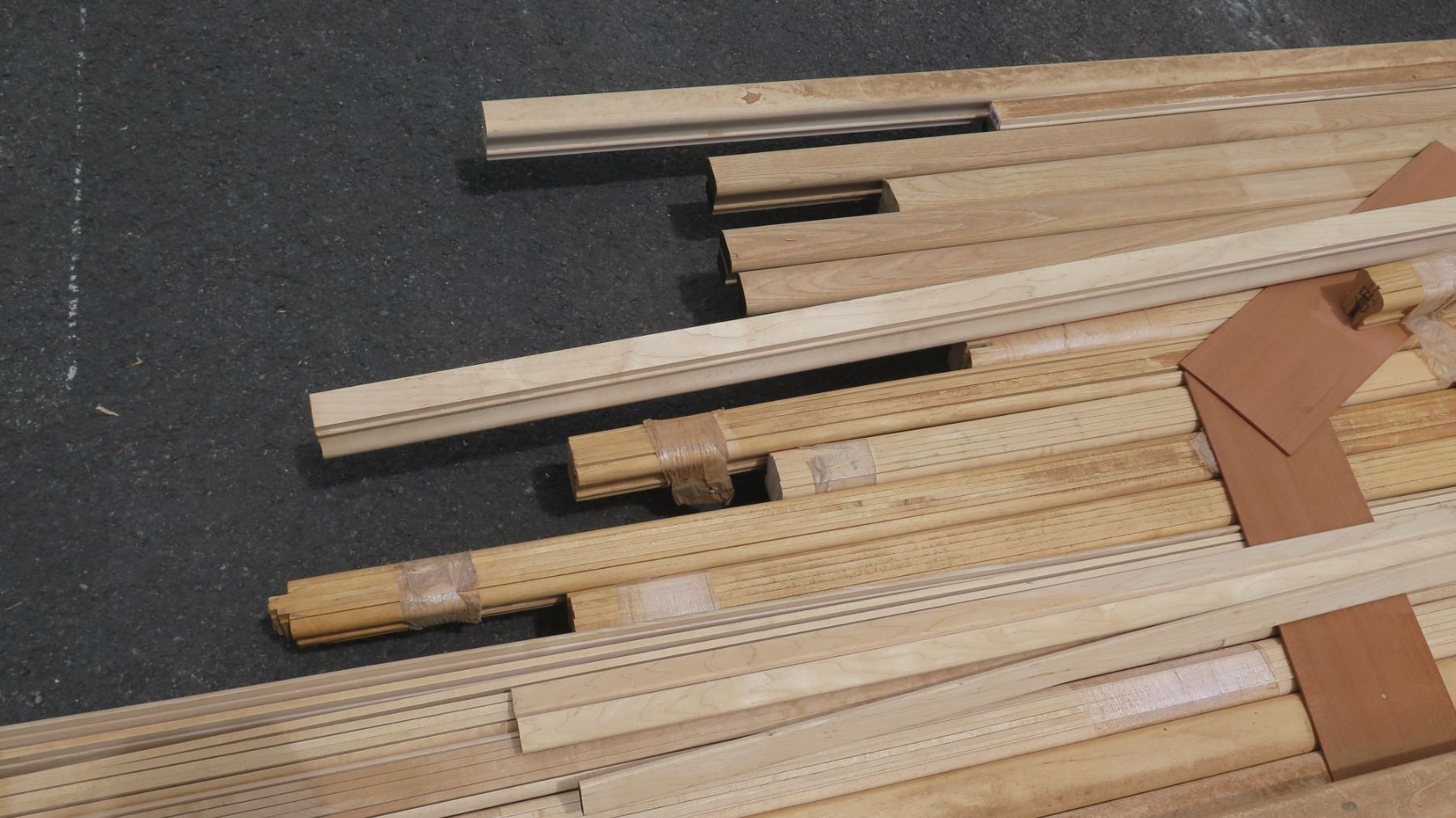 Wood Bundle: Handrail 6010, Maple, Oak, Bender Rail (approx. 250 Linear Ft)