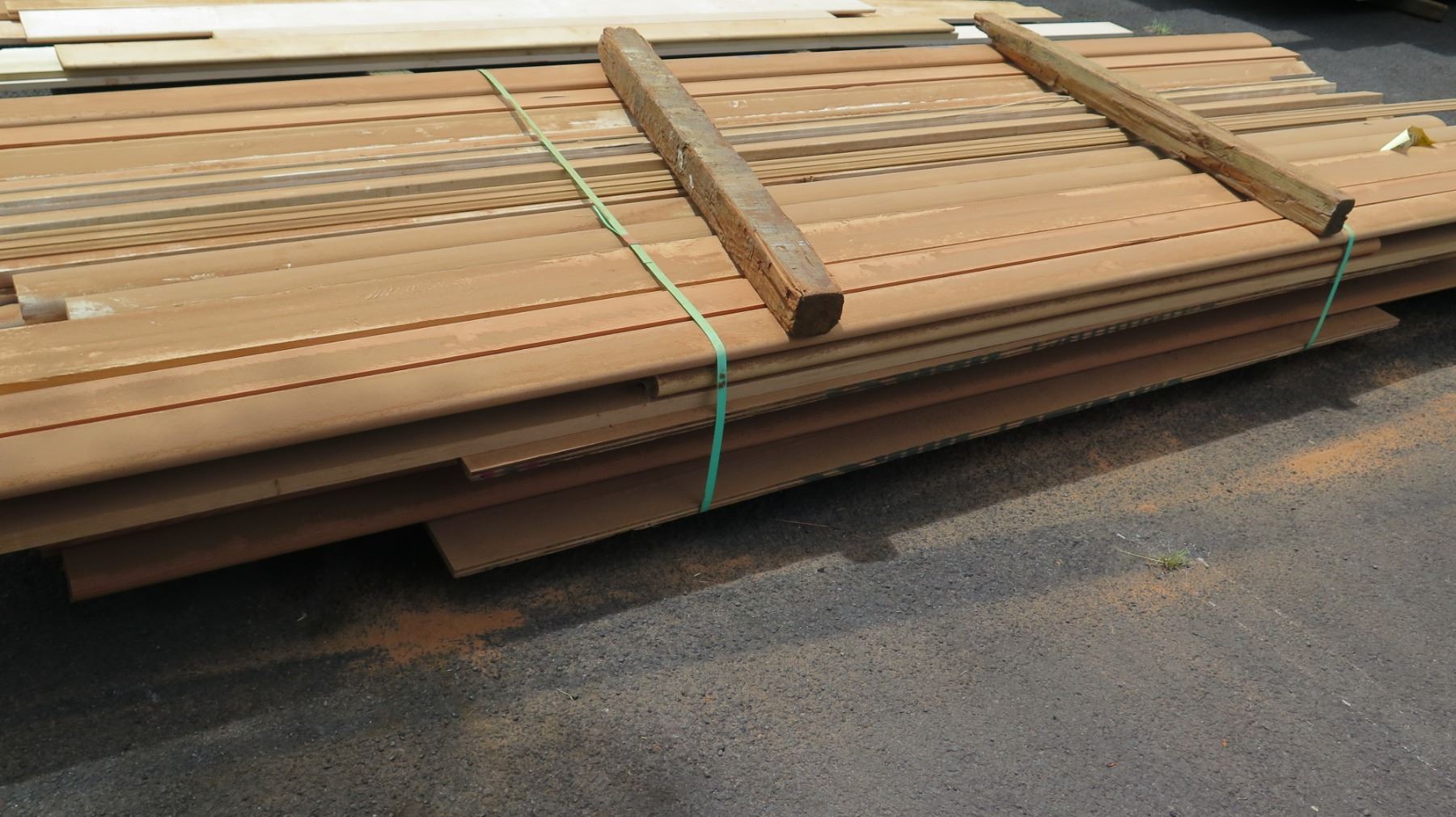 Fir Wood Bundle: Handrail, Rail Cap, Base Rail, Trims, Approx. 120 LF ...