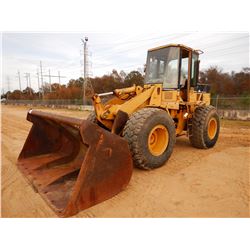 CAT 924F WHEEL LOADER, VIN/SN:5NN00994 - BUCKET, CAB, 20.5R25 TIRES, METER READING 21,791 HOURS