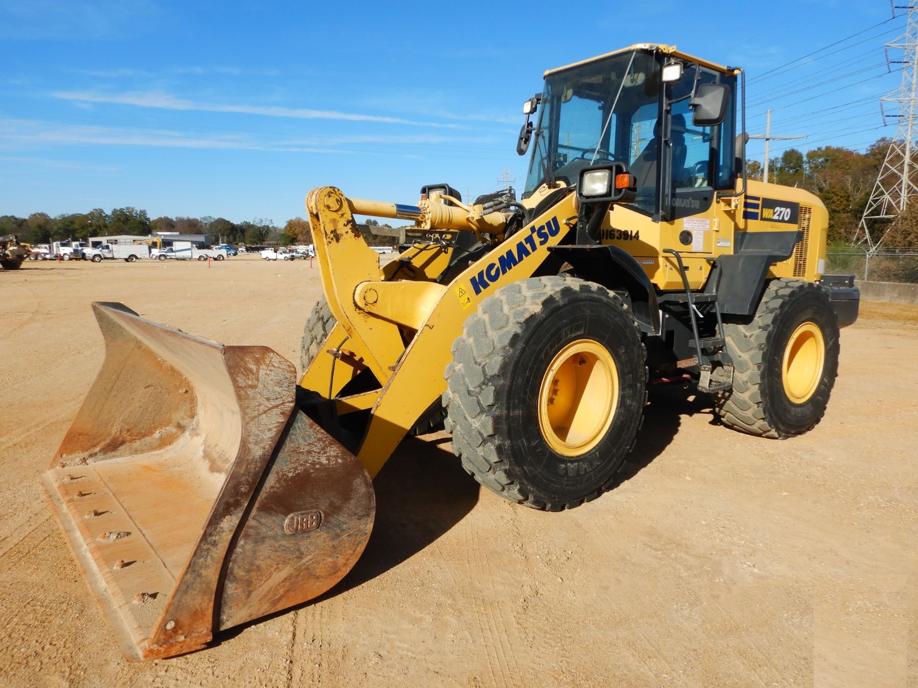 2015 KOMATSU WA2707 WHEEL LOADER, VIN/SN81303 COUPLER, BUCKET, CAB