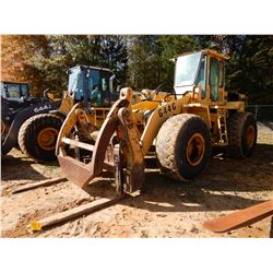 JOHN DEERE 644G WHEEL LOADER, VIN/SN:548669 - WICKER FORKS W/TOP CLAMP, AUX HYD, CAB, A/C, 23.5-25 T