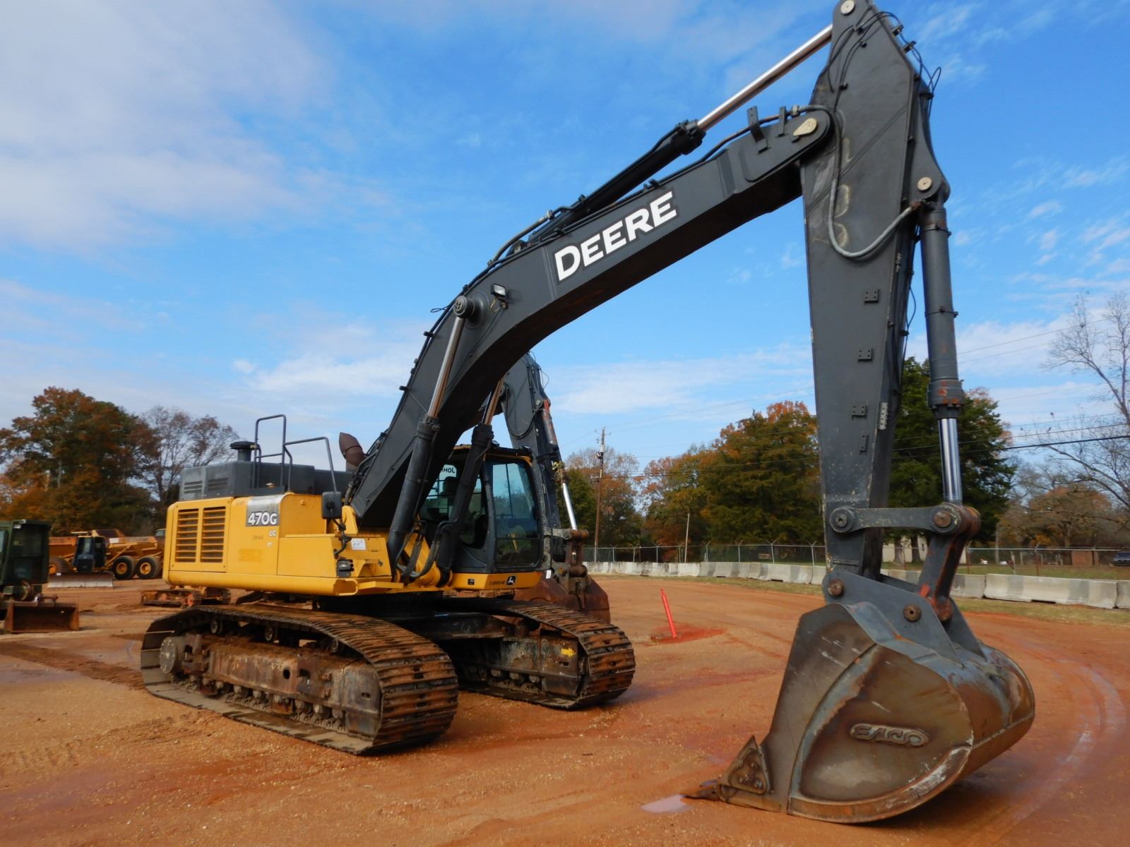 2014 JOHN DEERE 470G LC HYDRAULIC EXCAVATOR, VIN/SN470719 13' 6