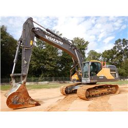 2016 VOLVO EC350EL HYDRAULIC EXCAVATOR, VIN/SN:310257 - 13' - 8'' STICK, 70'' BUCKET, AUX HYD, CAB, 