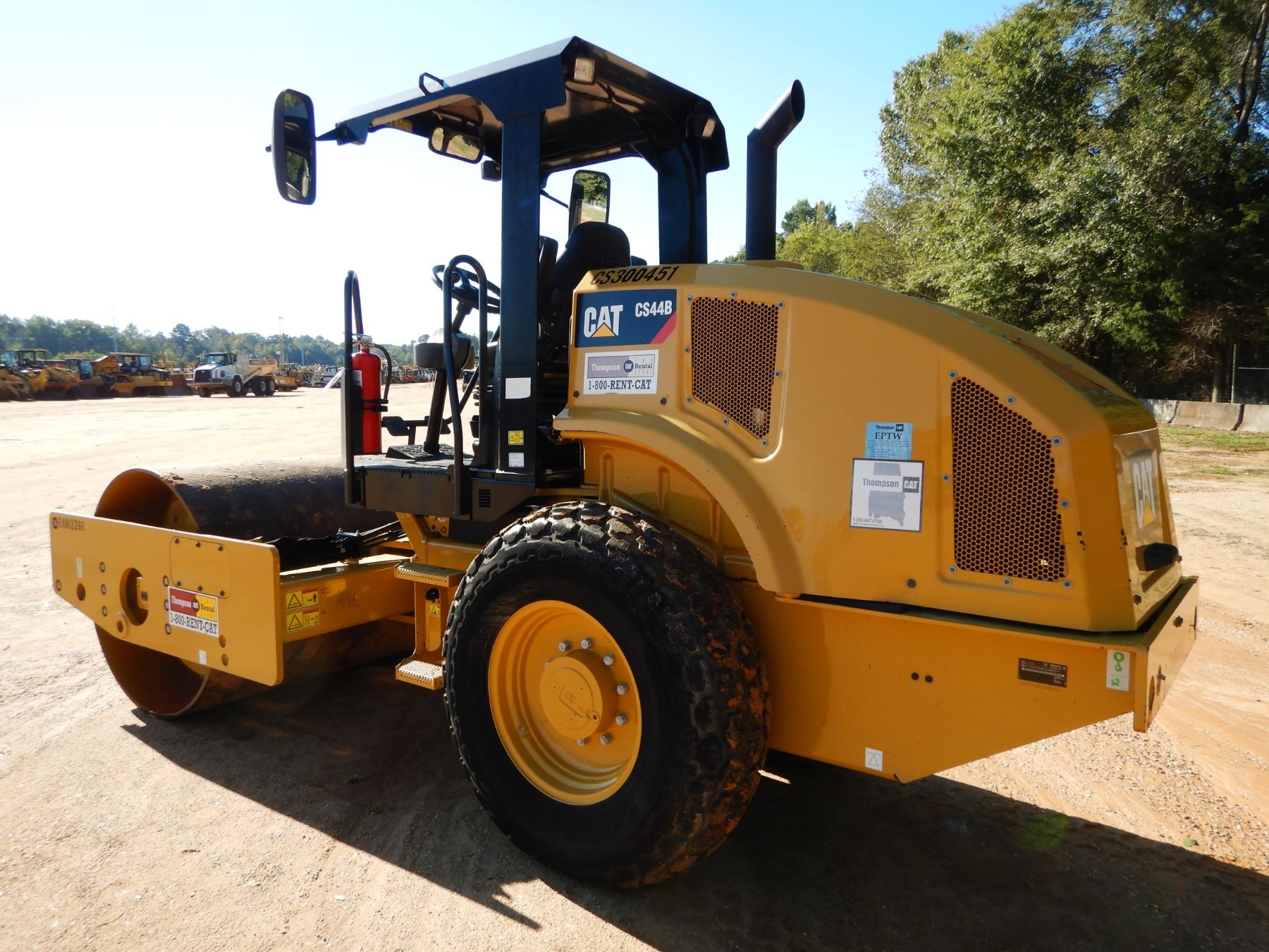 Cs44b 2017 CAT CS44B ROLLER, VIN/SN:CS300451 - VIBRATORY, 66