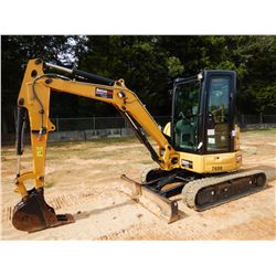 2015 CAT 303.5E2 CR MINI EXCAVATOR, VIN/SN:BG800817 - 12'' BUCKET, AUX HYD, RUBBER TRACKS, BLADE, CA
