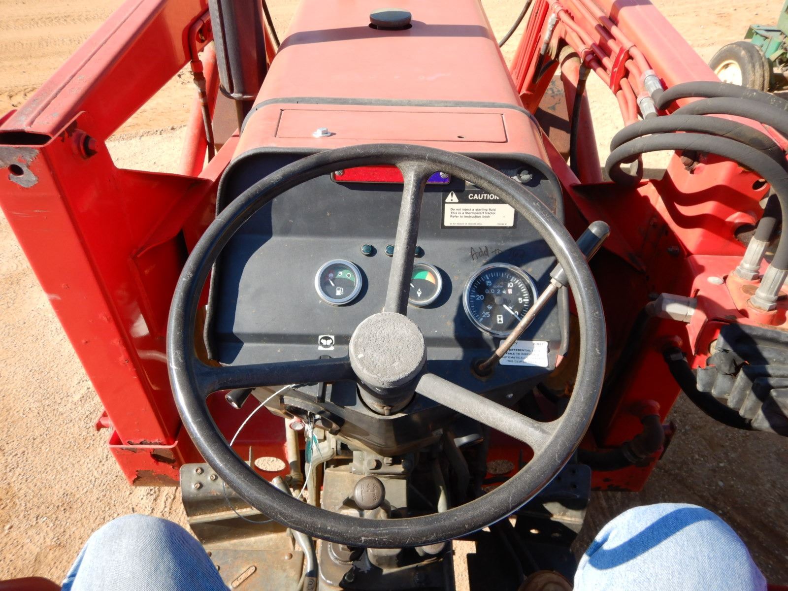 MASSEY FERGUSON 231 FARM TRACTOR, VIN/SN51027 MASSEY 232 FRONT