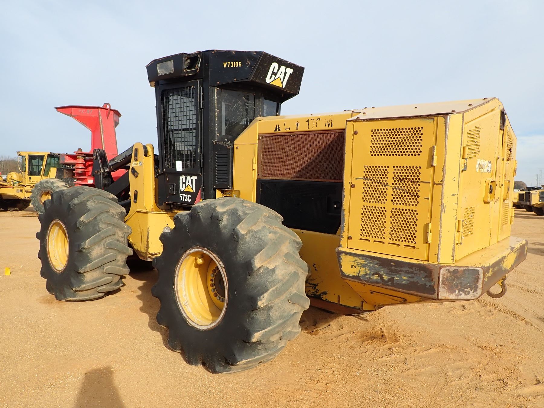 2013 CAT 573C FELLER BUNCHER, VIN/SN:W7300106 - CAT SC-57 SAW HEAD, CAB ...
