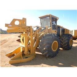TIGERCAT 720B FELLER BUNCHER, VIN/SN:7202171 - TIGERCAT SAW, CAB, A/C, 67/34.00-25 TIRES, METER READ