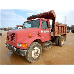 2002 INTERNATIONAL 4700 DUMP, VIN/SN:1HTSCAAN728527038 - S/A, IHC DT466E DIESEL ENGINE, 5 SPEED TRAN