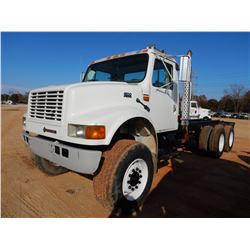 2002 INTERNATIONAL 4900 CAB & CHASSIS, VIN/SN:1HTSJAAR32H522251 - IHC DT466 ENGINE, A/T, 6X6, GVWR 2