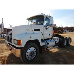 2004 MACK CH613 TRUCK TRACTOR, VIN/SN:1M1AA18Y94N156564 - T/A MACK AC 460 P ENG, 13 SPD TRANS, 46K R