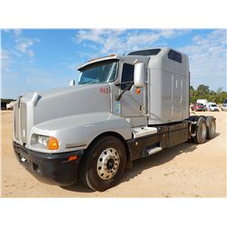 2001 KENWORTH T600B TRUCK TRACTOR, VIN/SN:1XKADB9X61R854772 - T/A, CAT DIESEL, 10 SPEED TRANS, 40K R