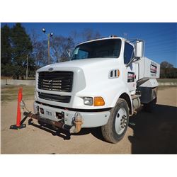2000 STERLING L8513 WATER TRUCK, VIN/SN:2FWWMJBA6YAF29207 - S/A, CAT 3126 ENGINE, 6 SPEED TRANS, AIR