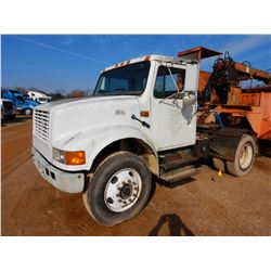 2001 INTERNATIONAL 4700 TRUCK TRACTOR, VIN/SN:18TSCABN71H352447 - IHC DT466E DIESEL ENGINE, ALLISON 