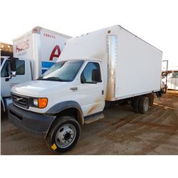 2003 FORD F550 BOX TRUCK, VIN/SN:1FDAE55F53HA80039 - S/A, DIESEL ENGINE, A/T, 17' BOX BODY, FOLD DOW