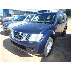 2010 NISSAN PATHFINDER VIN/SN:5N1AR1NN0AC617074 - GAS ENGINE, A/T, ODOMETER READING 147,704 MILES