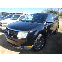 2008 LINCOLN MKX VIN/SN:2LMDU68CX8BJ31633 - GAS ENGINE, A/T, ODOMETER READING 129,138 MILES