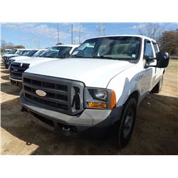 2005 FORD F350 PICKUP TRUCK, VIN/SN:1FTWW30505EB48214 - CREW CAB, V8 GAS ENGINE, A/T, ODOMETER READI