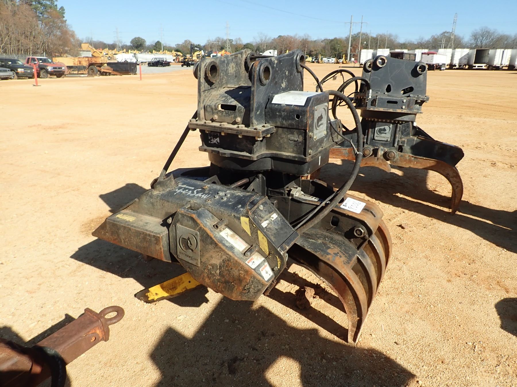 ROTOBEC ROTATING GRAPPLE W/SAW (A3)