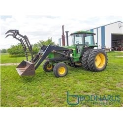 1981 John Deere 4440 7891 hours showing, p.shift, triple hyds, w/Ezee-on Loader SN#054928RU